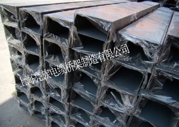 如何提高生產(chǎn)防火槽式電纜橋架自動(dòng)化強(qiáng)度？